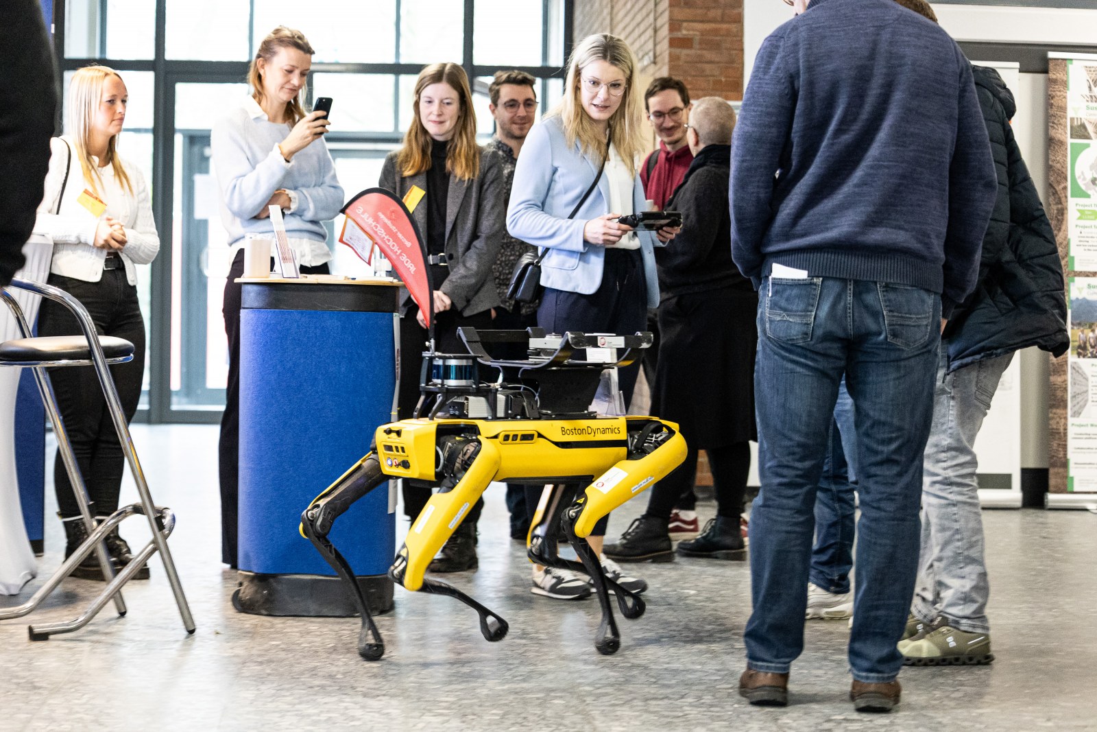 BU: Steht im Mittelpunkt beim 12. Oldenburger BIMTag: das Zusammenspiel von BIM und KI Foto: Jade HS/Andreas Rothaus